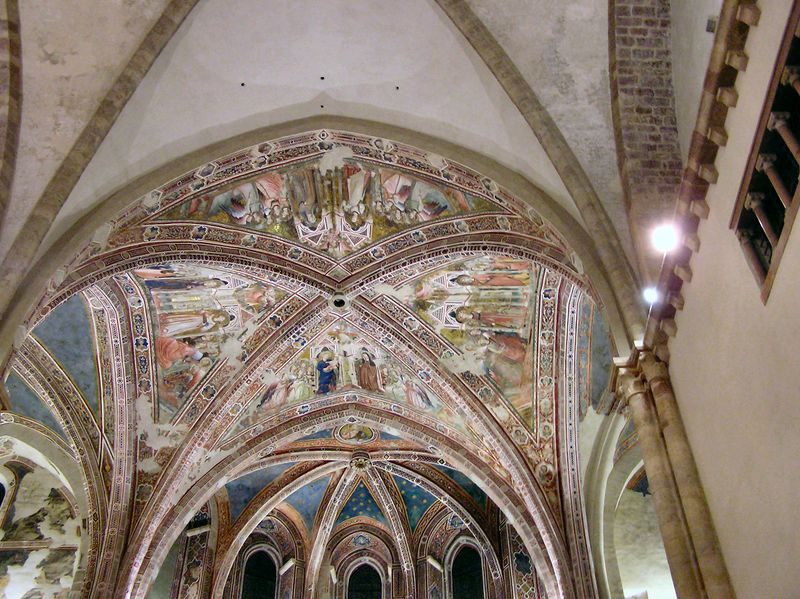 ملف:Santa Chiara Assisi4.jpg