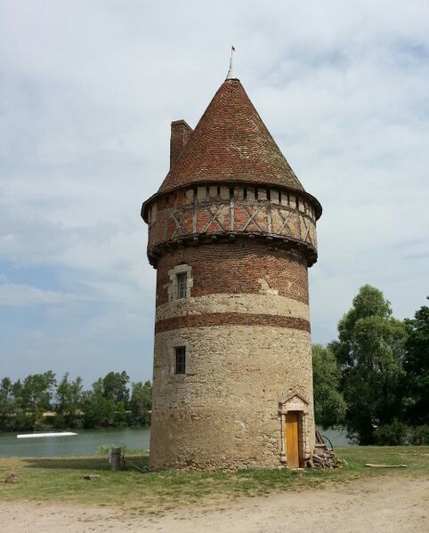 ملف:Tour de Villemouze.jpeg