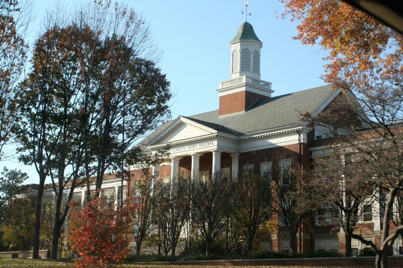 ملف:Albemarle County Office Building.jpg