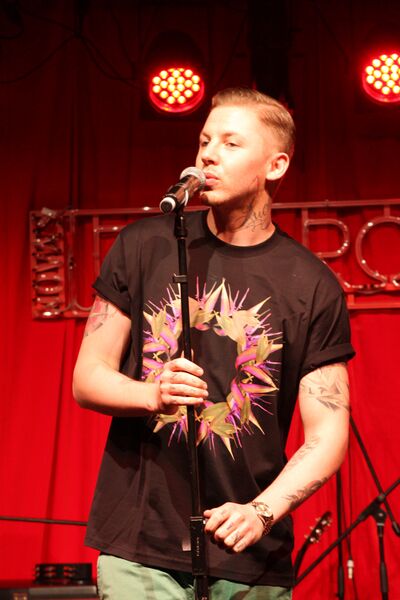 ملف:Professor Green (6821190682).jpg