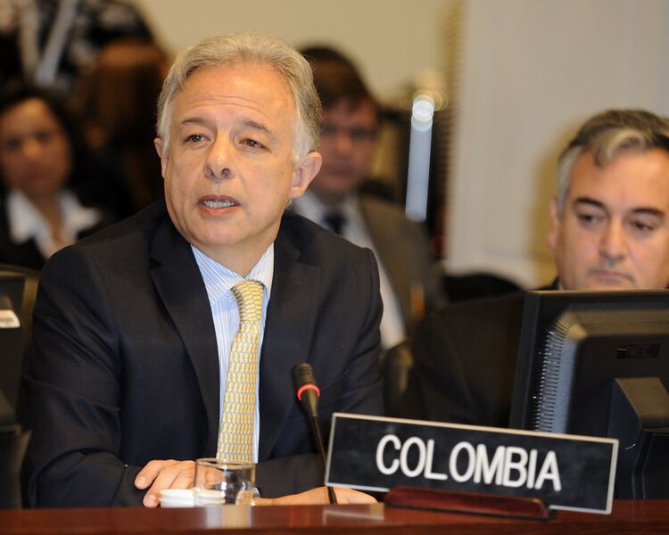 ملف:Andrés González Díaz, OAS.jpg
