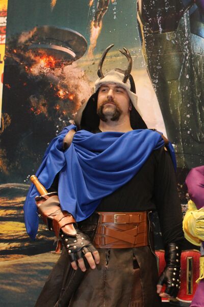 ملف:Cosplay of Hogun.jpg