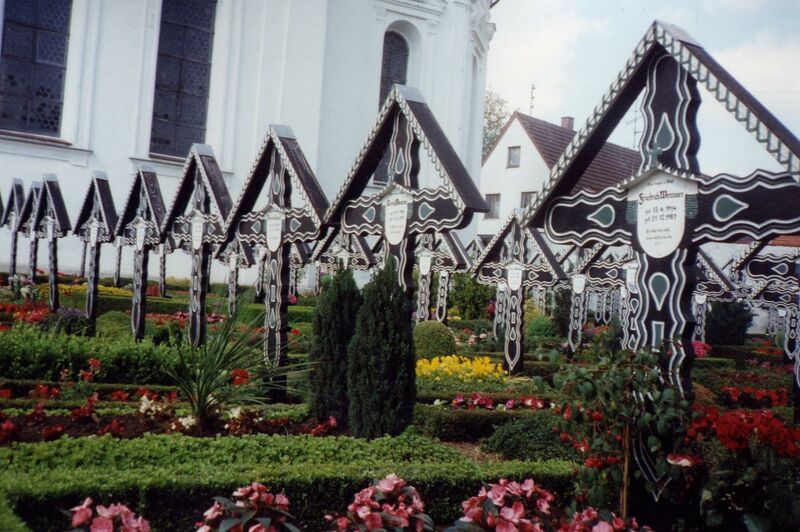 ملف:Friedhof Haunsheim.jpg
