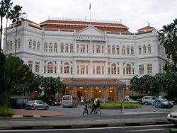 Raffles Hotel, frontage.jpg