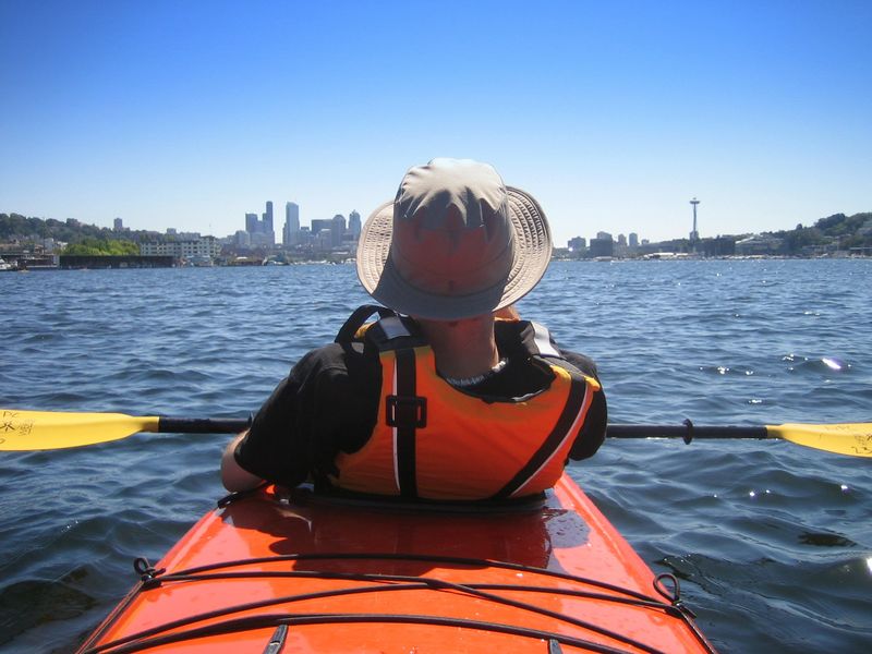 ملف:Recreational kayak.jpg