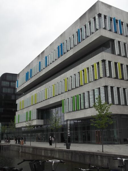 ملف:Ørestad Gymnasium.JPG