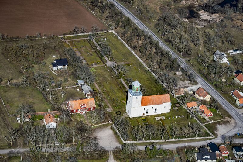 ملف:1328Resmo kyrka.jpg