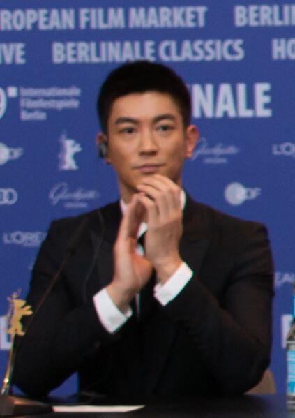 ملف:Du Jiang, 2019 (cropped).jpg