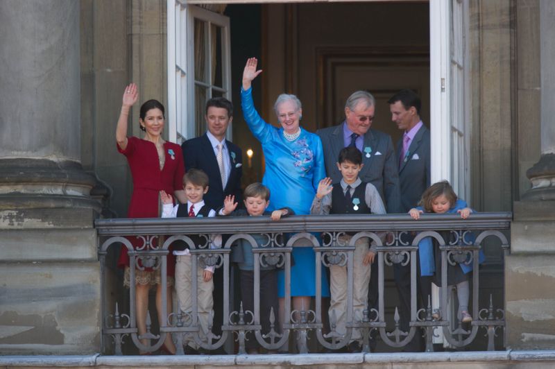 ملف:Monarchy Of Denmark April 2010.jpg
