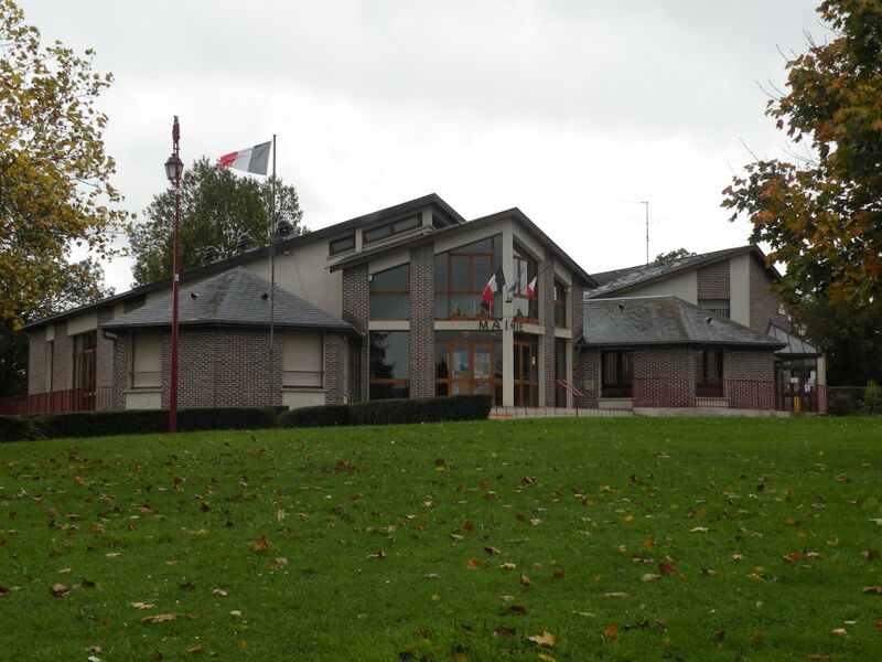 ملف:Saint-Martin-le-Nœud mairie 1.JPG