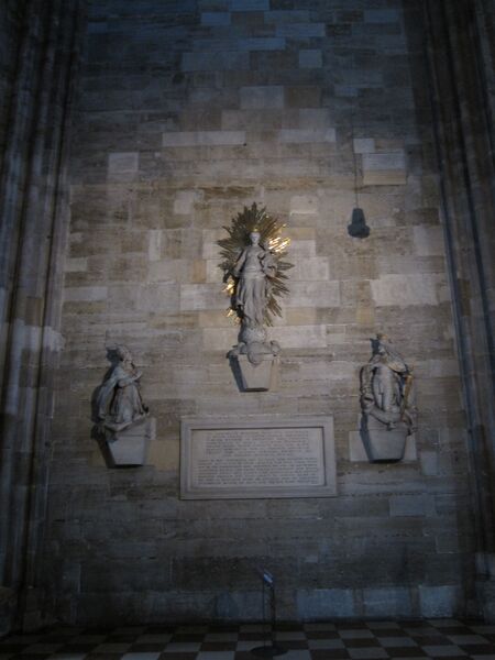 ملف:Stephansdom Wien 2009 46.JPG