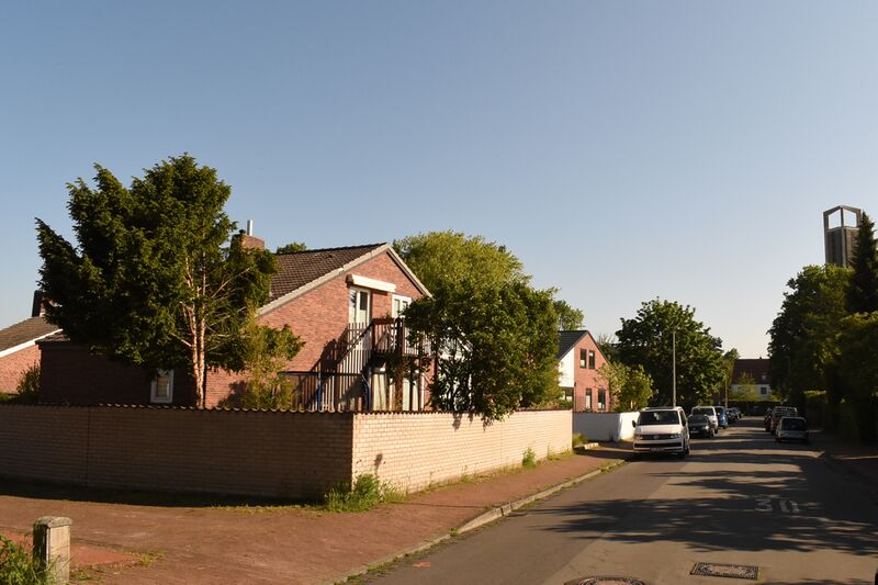 ملف:2021-05-30 Rimpaustrasse (Hannover) 02.JPG