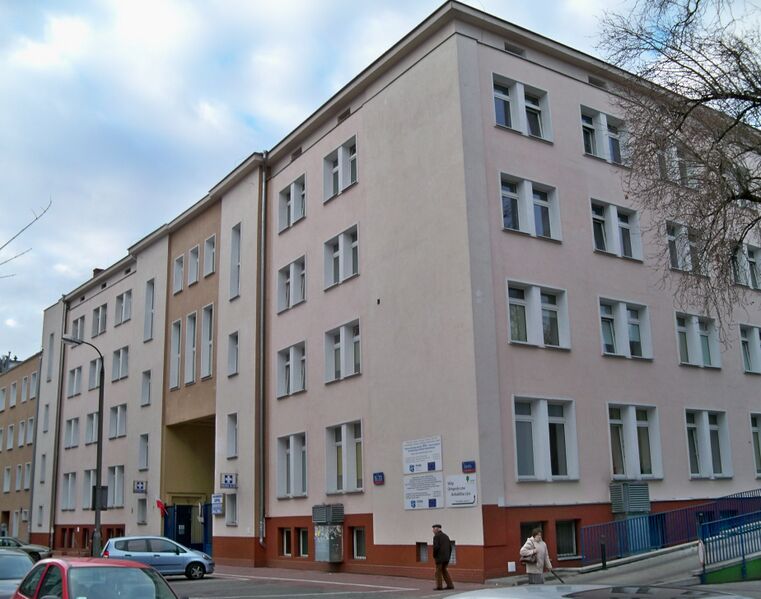 ملف:Szpital na barskiej1.jpg