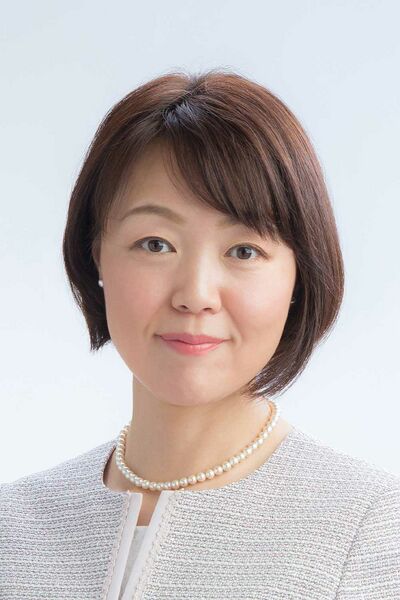 ملف:新潟県加茂市 市長 藤田明美.jpg