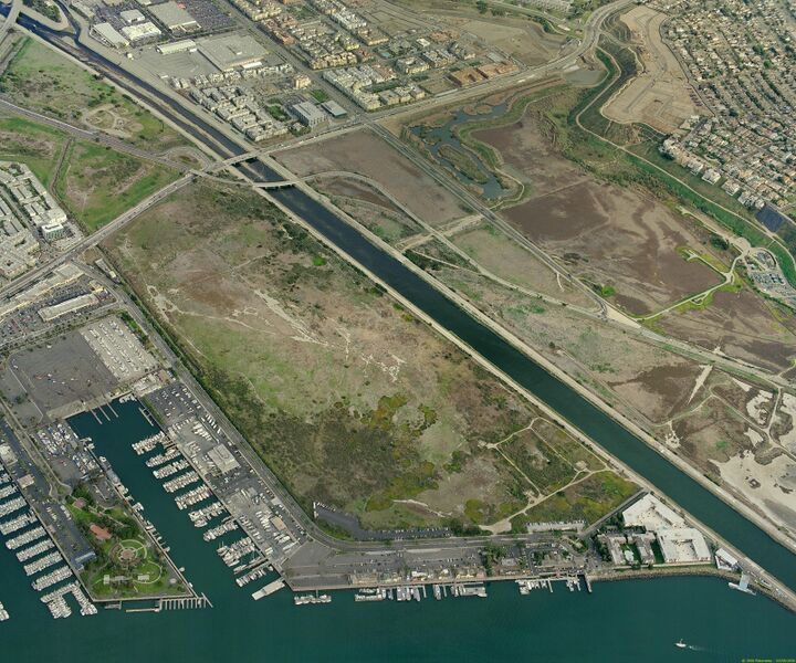 ملف:Ballona Wetlands.jpg