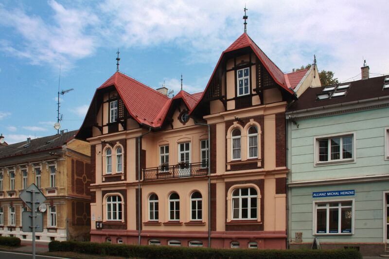 ملف:Evangelická fara, Krnov 04.jpg