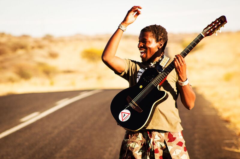 ملف:RoadSide LR.jpg