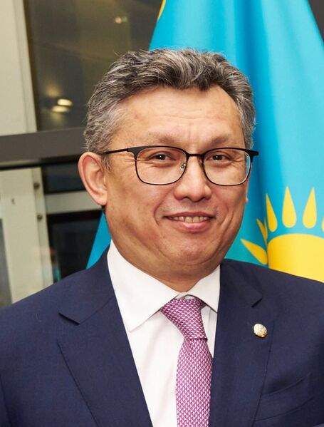 ملف:Бахыт Султанов (16-11-2021).jpg