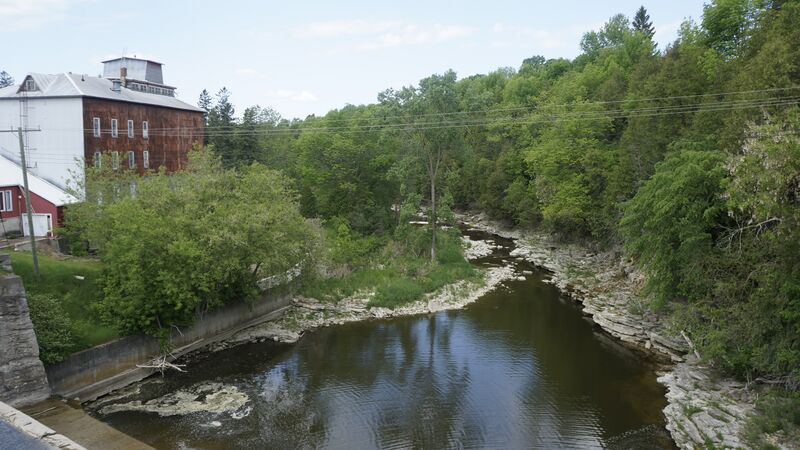 ملف:Ayton, ON.jpg