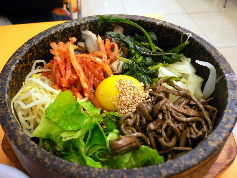 ملف:Korean.food-Bibimbap-02.jpg