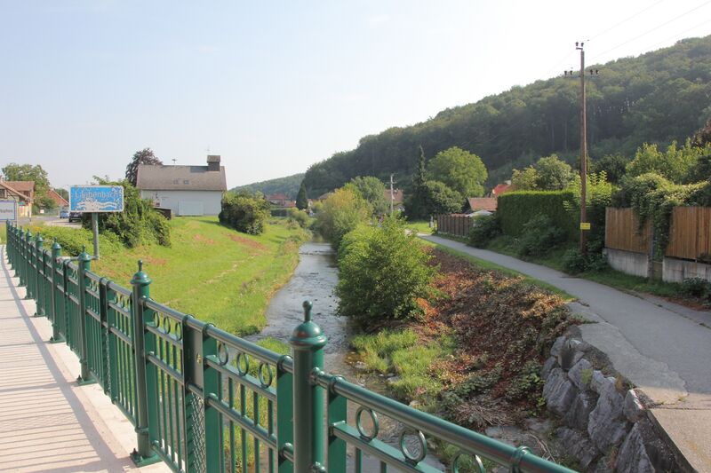 ملف:St. Christophen-Laabenbach 7957.JPG