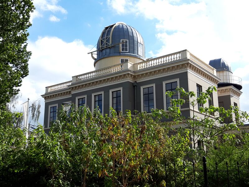 ملف:Sterrenwacht Leiden 2.jpg