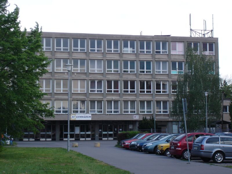ملف:Grammar school pardubice.JPG