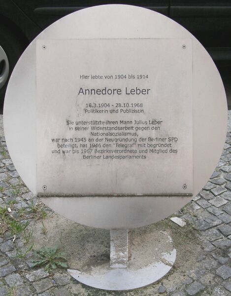 ملف:Gedenktafel Annedore Leber.jpg