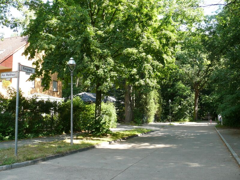 ملف:Nikolassee Königsweg.JPG