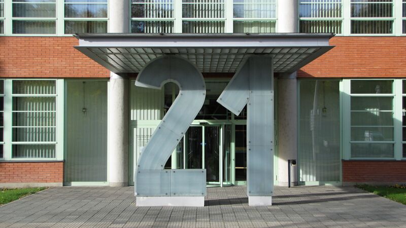 ملف:Zlin skyscraper 01.jpg