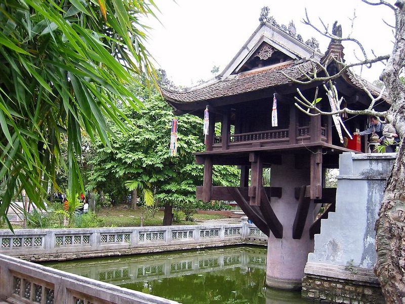 ملف:One Pillar Pagoda Hanoi Vietnam.jpg