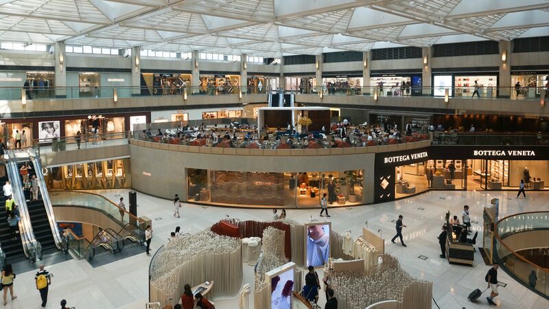 ملف:The Landmark Atrium 20180929.jpg