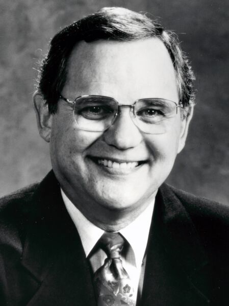 ملف:Tim Leslie, 2001.jpg