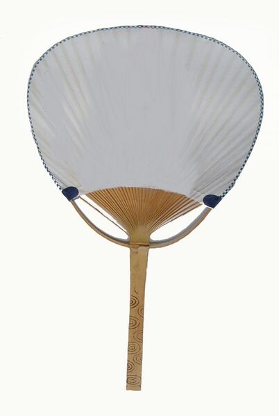 ملف:Uchiwa.jpg