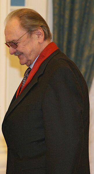 ملف:Yury Yakovlev (cropped).jpg