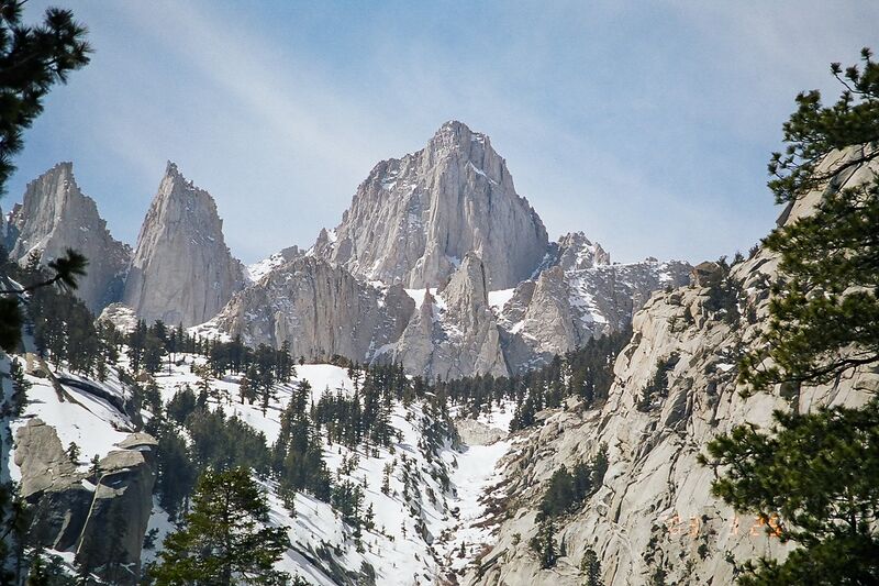 ملف:Mount Whitney 2003-03-25.jpg
