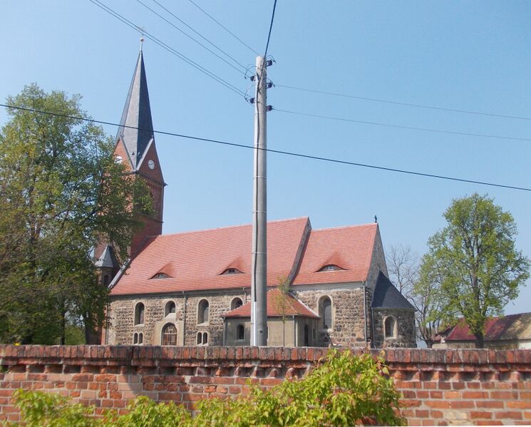 ملف:PouchKirche.JPG