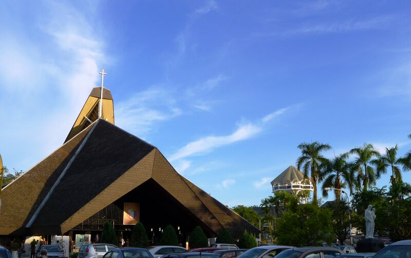 ملف:St Joseph Cathedral Kuching.jpg