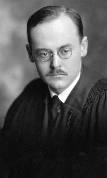 ملف:Gérard Parizeau.jpg