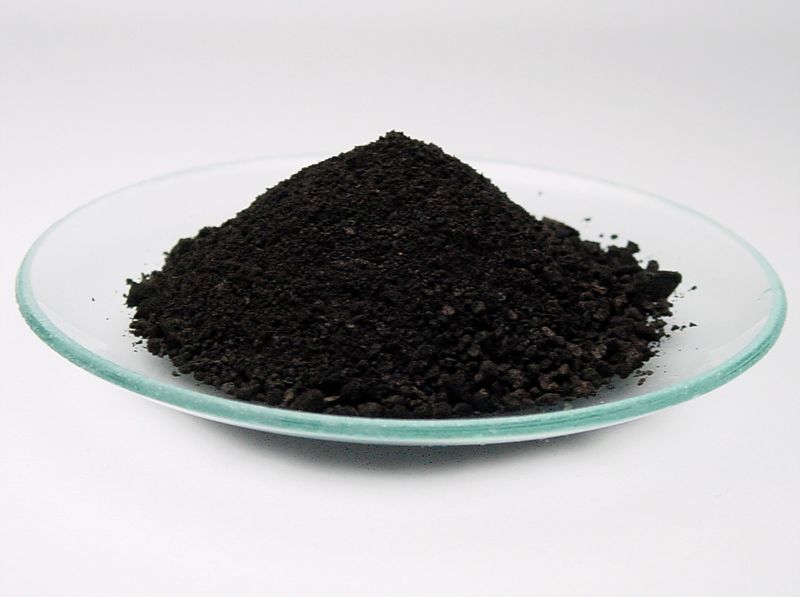 ملف:Iron(II) oxide.jpg