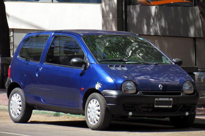 ملف:Renault Twingo 2000 (28253512529).jpg