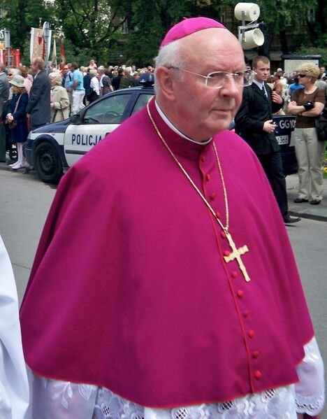 ملف:Abp. Wladyslaw Ziolek.JPG