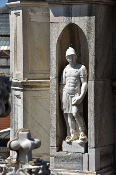 ملف:Milano - Duomo 0489.jpg