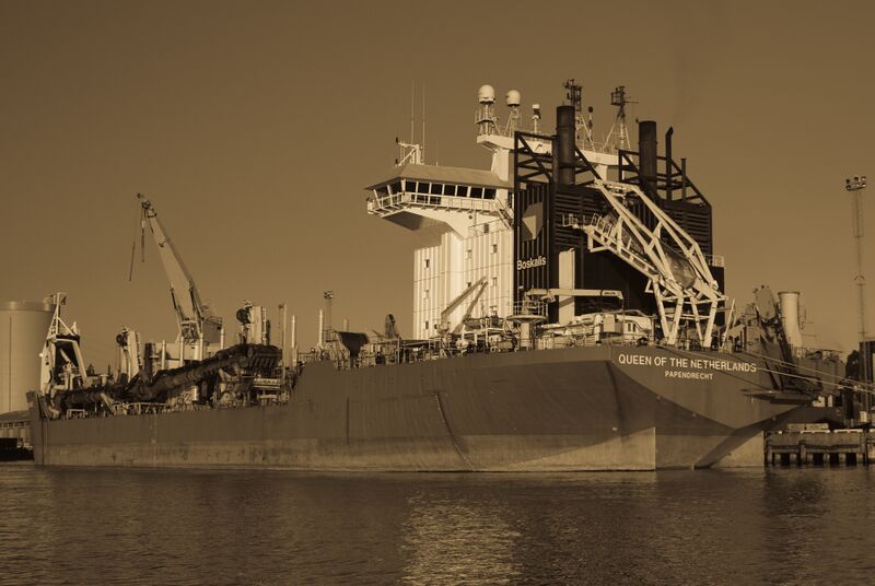 ملف:Queen of the Netherlands.jpg