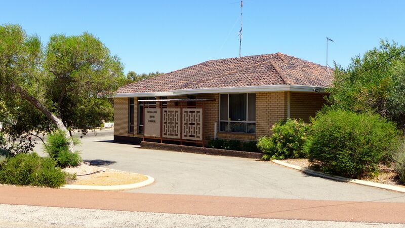 ملف:Shire offices, Cuballing, 2014.JPG