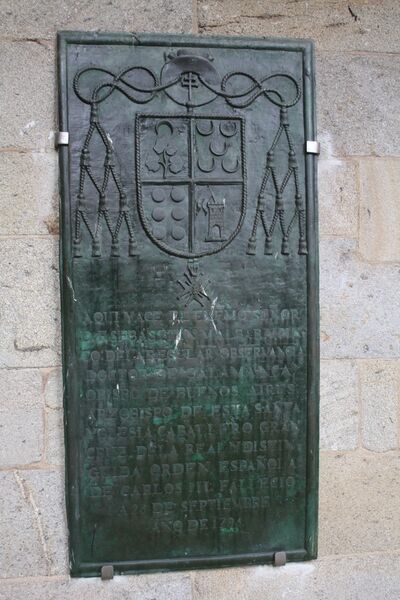 ملف:Catedral, claustro, 02-28a.JPG