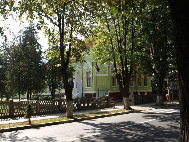 ملف:Fosta prefectura judet Tecuci.JPG