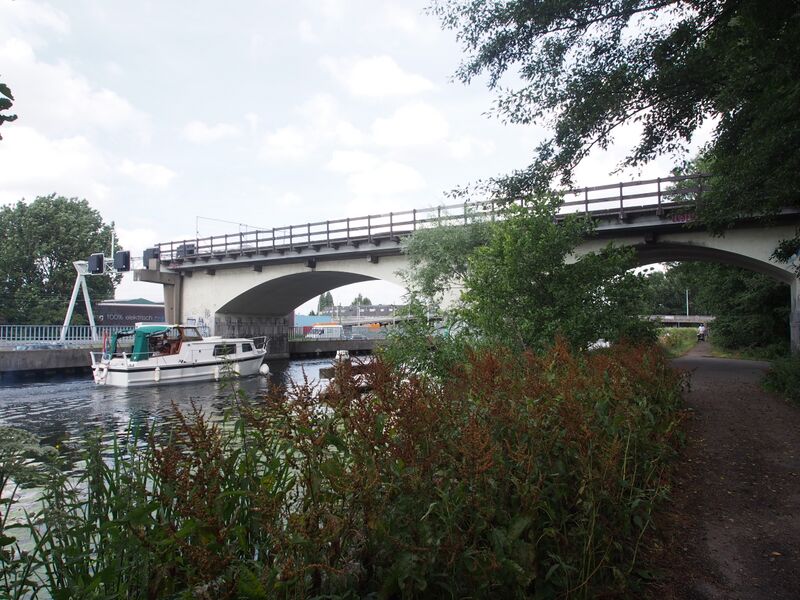 ملف:Hofpleinviaduct Rotterdam 20.JPG