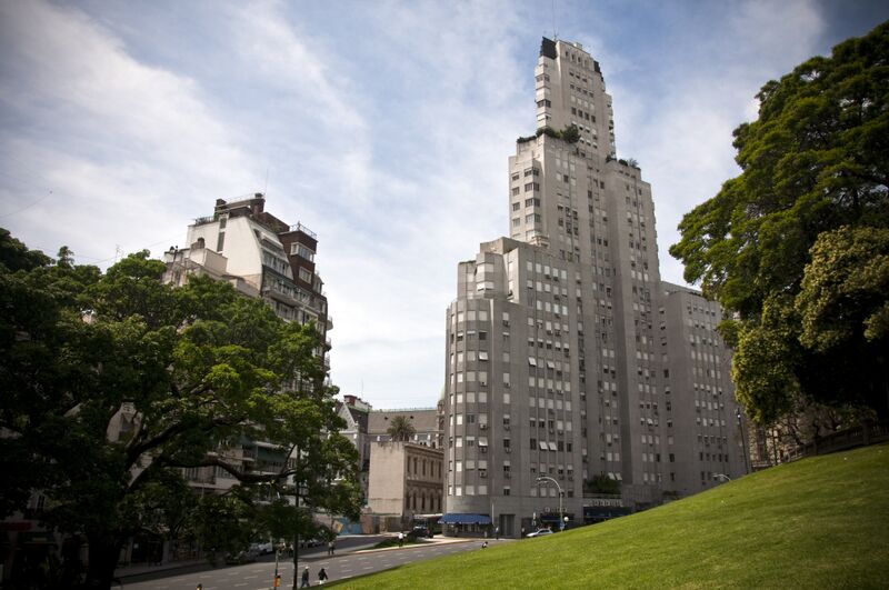ملف:Kavanagh building.jpg