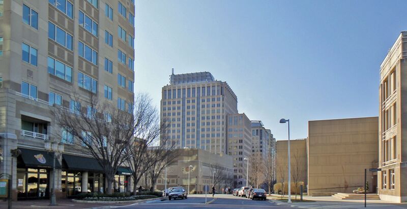 ملف:Reston town center.jpg